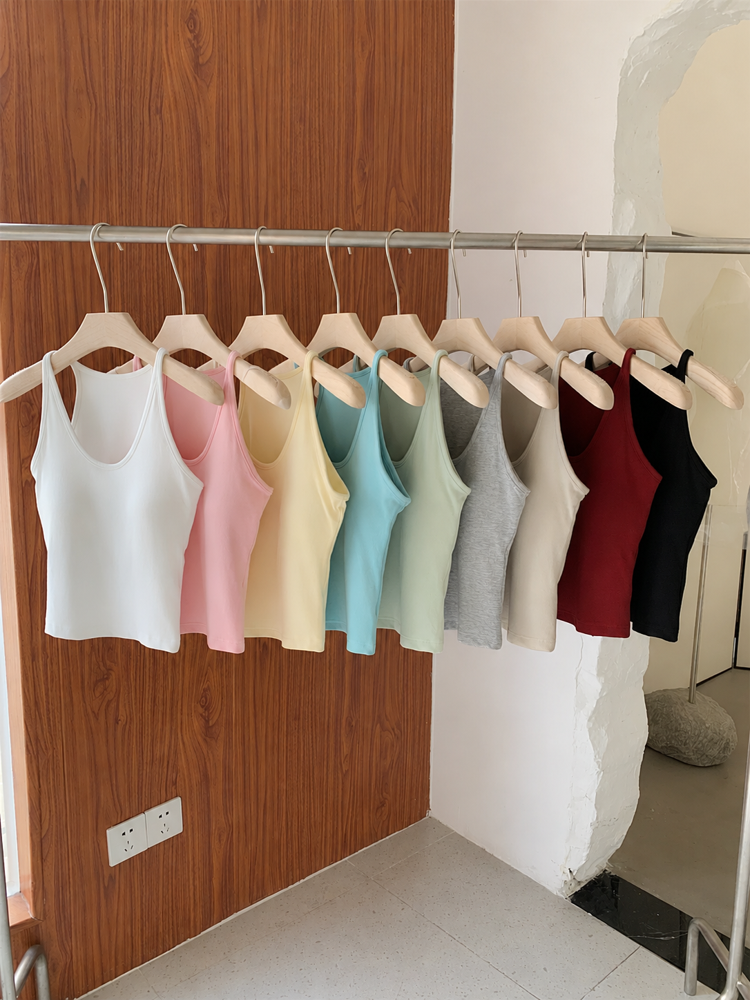 Luna Scoop Tank