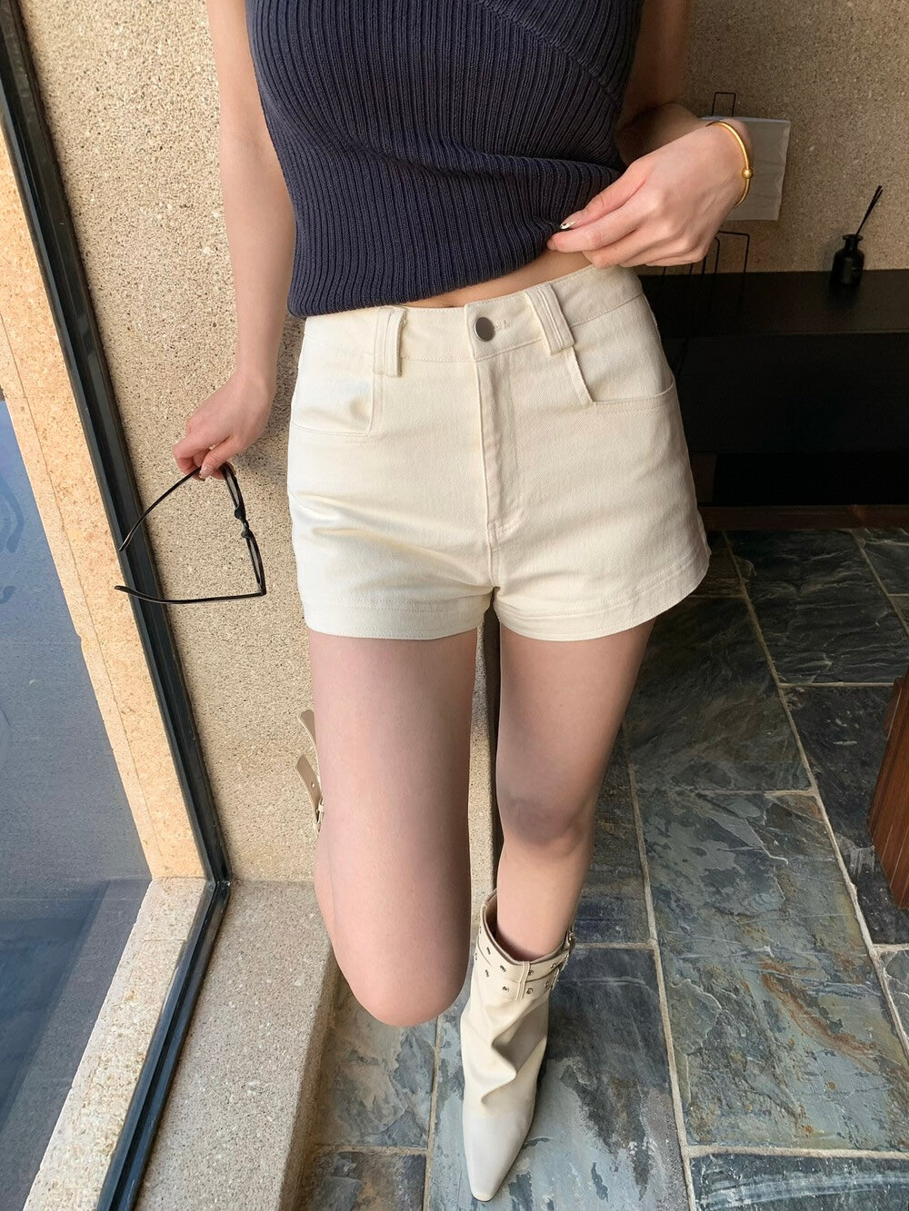 Luna Short