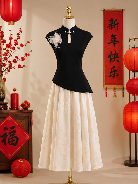 Camellia Noir Oriental Top